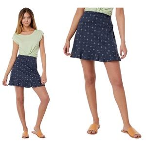 Toad & Co Chaka Ruffle Skirt in True Navy Tile Print - Sz Small